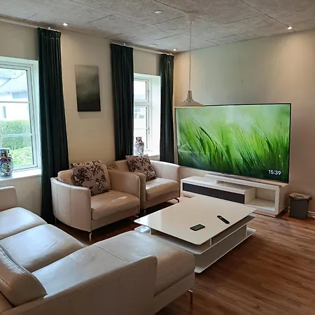 House On Vellingtoft In - Apartment *
