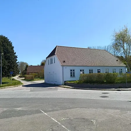 House On Vellingtoft In - * Kvaers