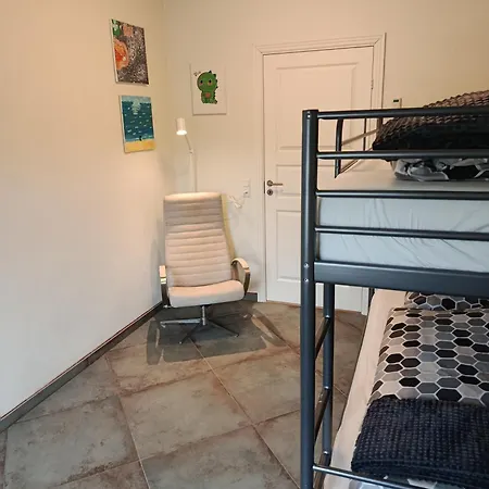 House On Vellingtoft In - Apartment Kvaers