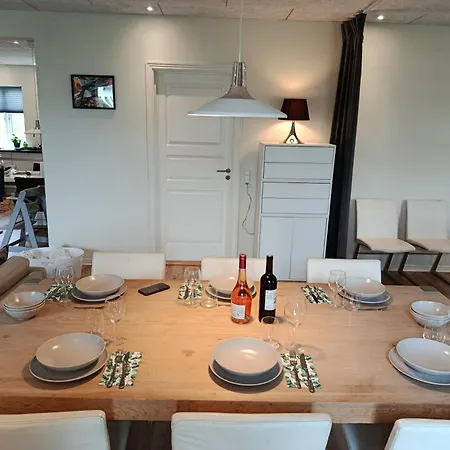Apartment House On Vellingtoft In - *