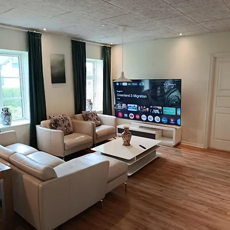House On Vellingtoft In - * Kvaers